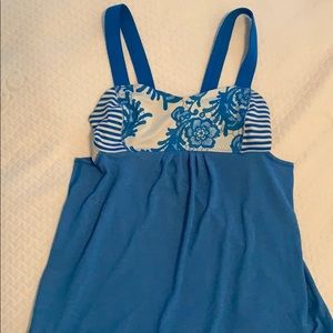 Lululemon size 6 top. Yoga tank.